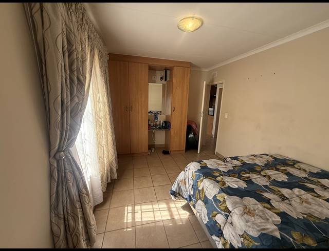 2 BEDROOM HOUSE FOR SALE IN THATCH HILL ESTATE